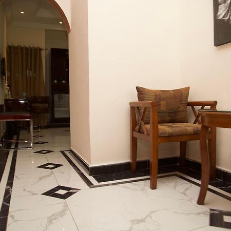Capitole Hotel Abidjan Exterior photo