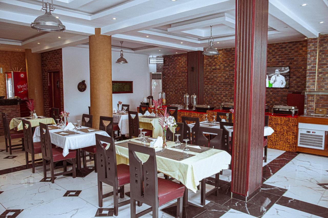 Capitole Hotel Abidjan Exterior photo