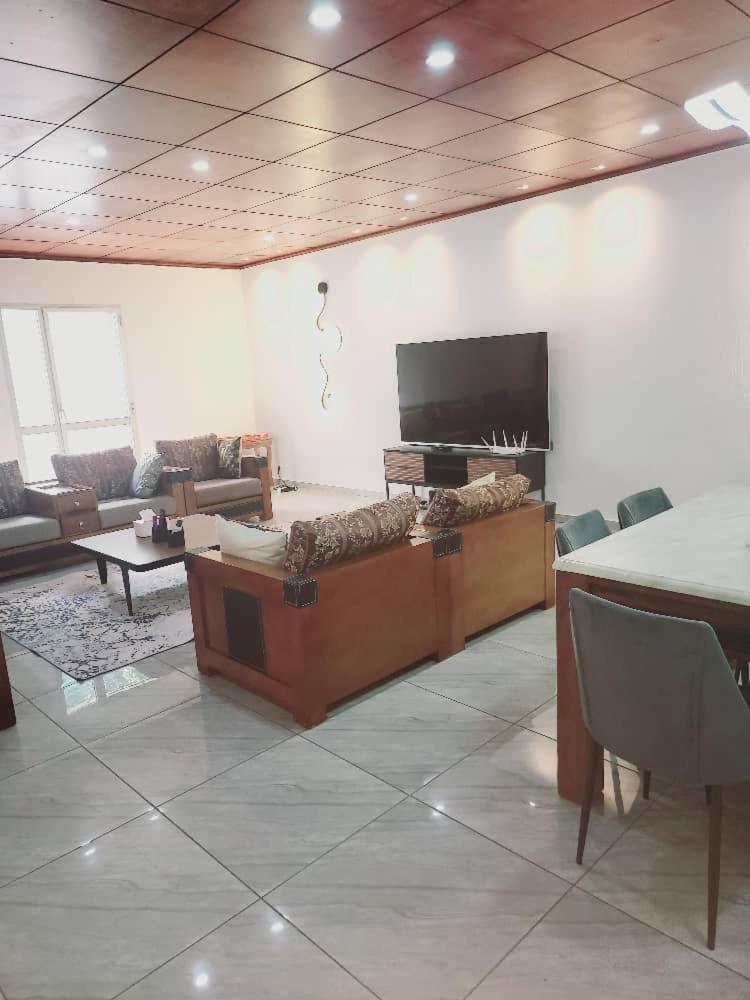Capitole Hotel Abidjan Exterior photo