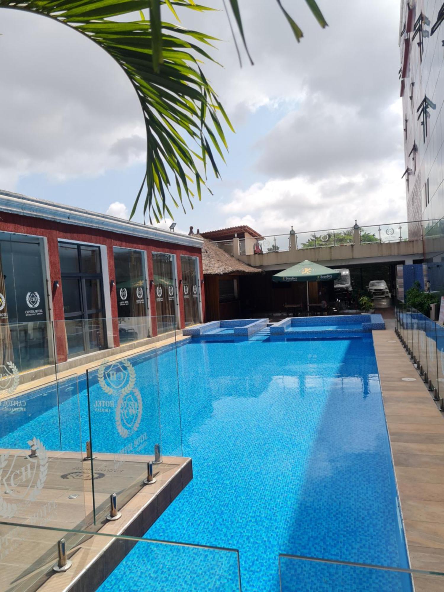 Capitole Hotel Abidjan Exterior photo