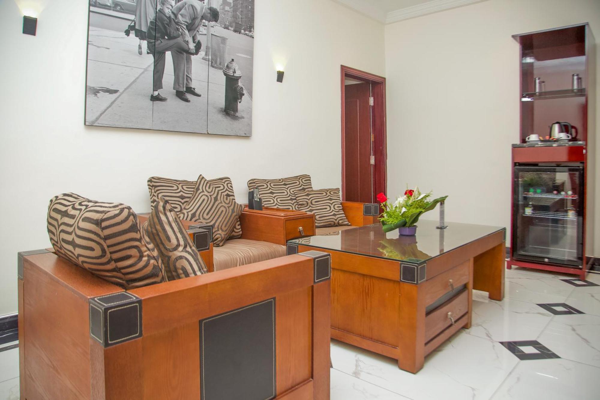 Capitole Hotel Abidjan Exterior photo